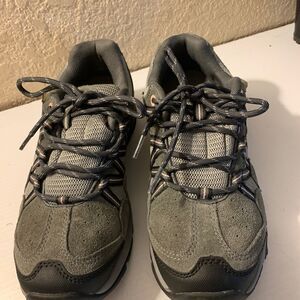 Hi-Tech Women’s Size 7.5 Gray and Pink. Hiking Shoes NWOB